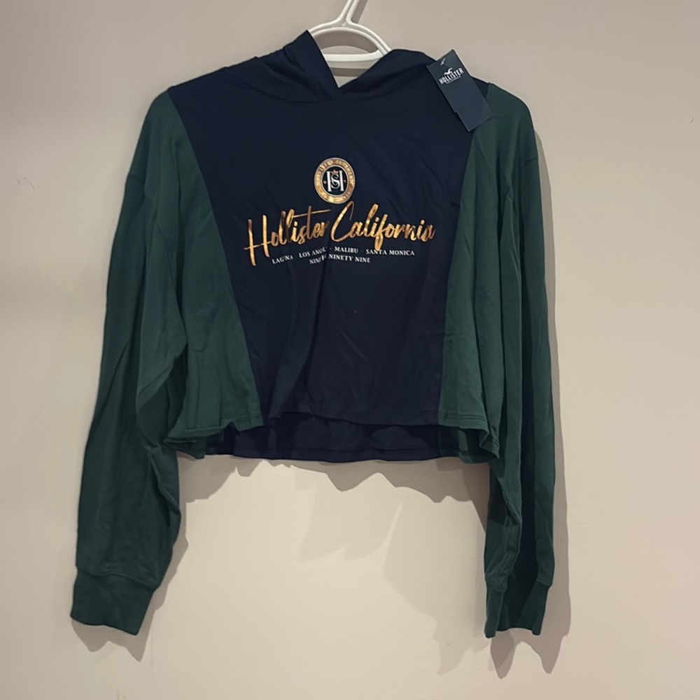 Hollister Navy and Green Crop Top (100% Cotton)
